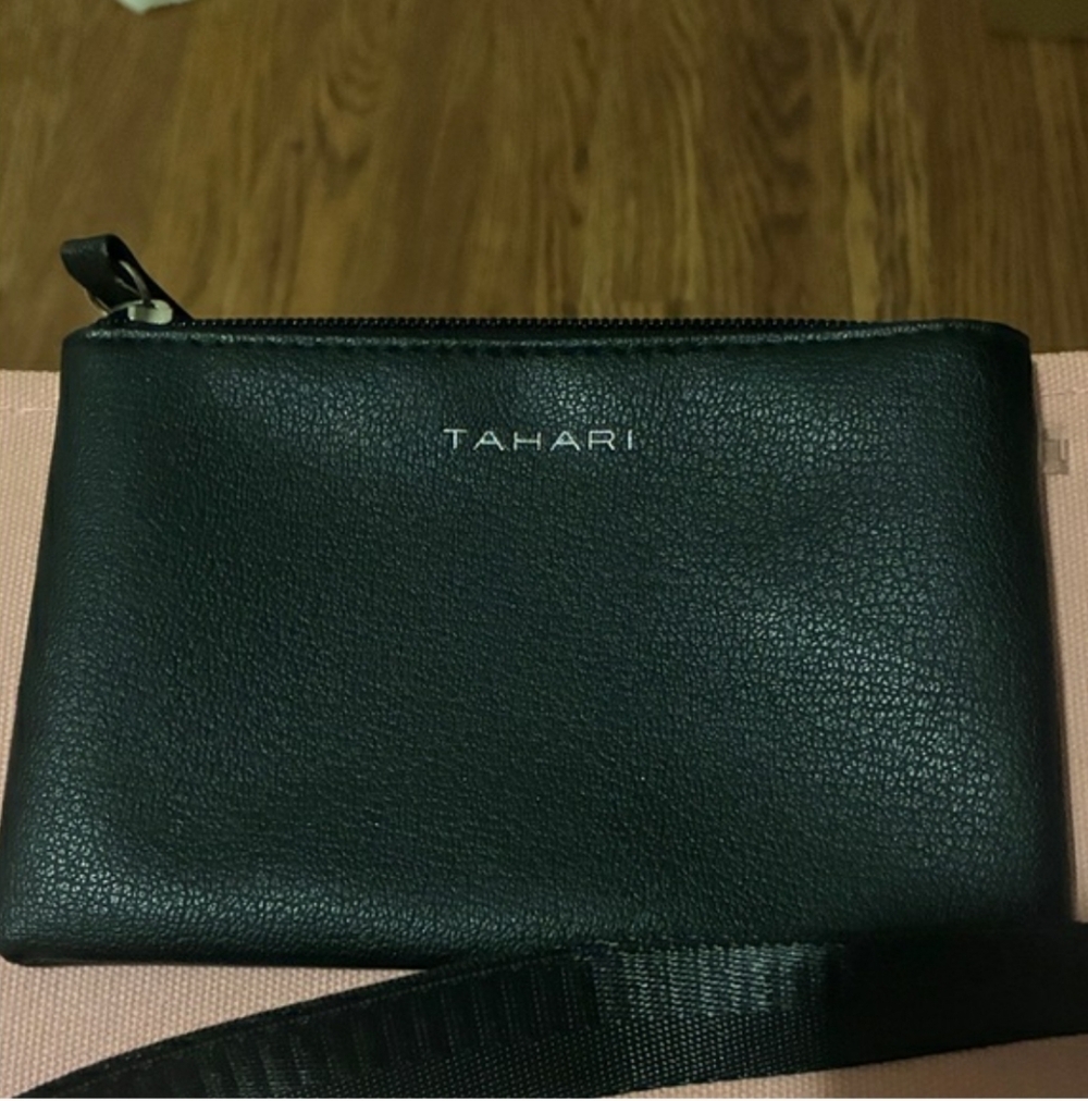 Tahari Black Crossbody Bag Set, 2 Pieces, NWOT - Picture 2 of 5